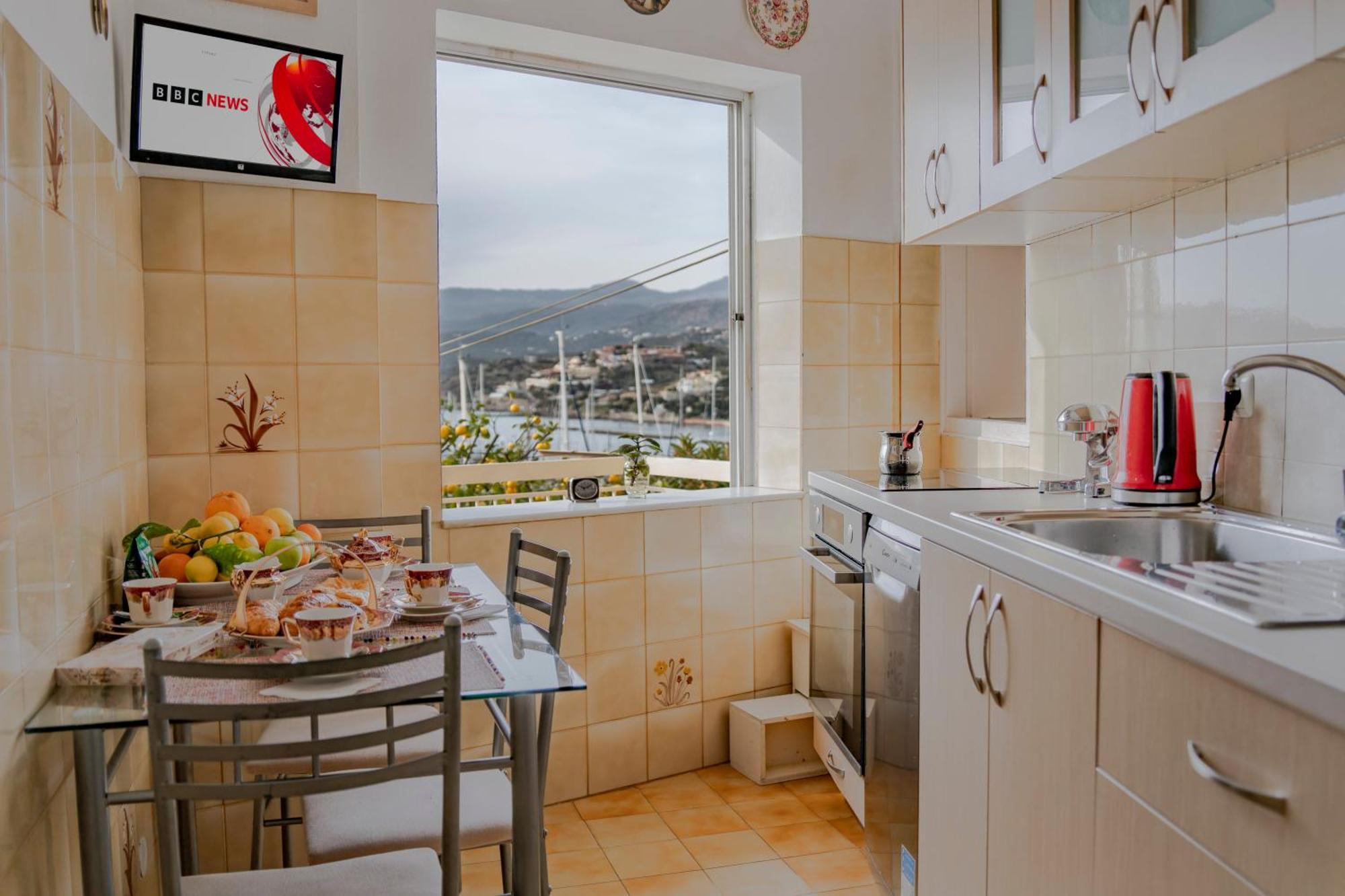 Jelena Apartments By The Sea Agios Nikolaos  Bagian luar foto